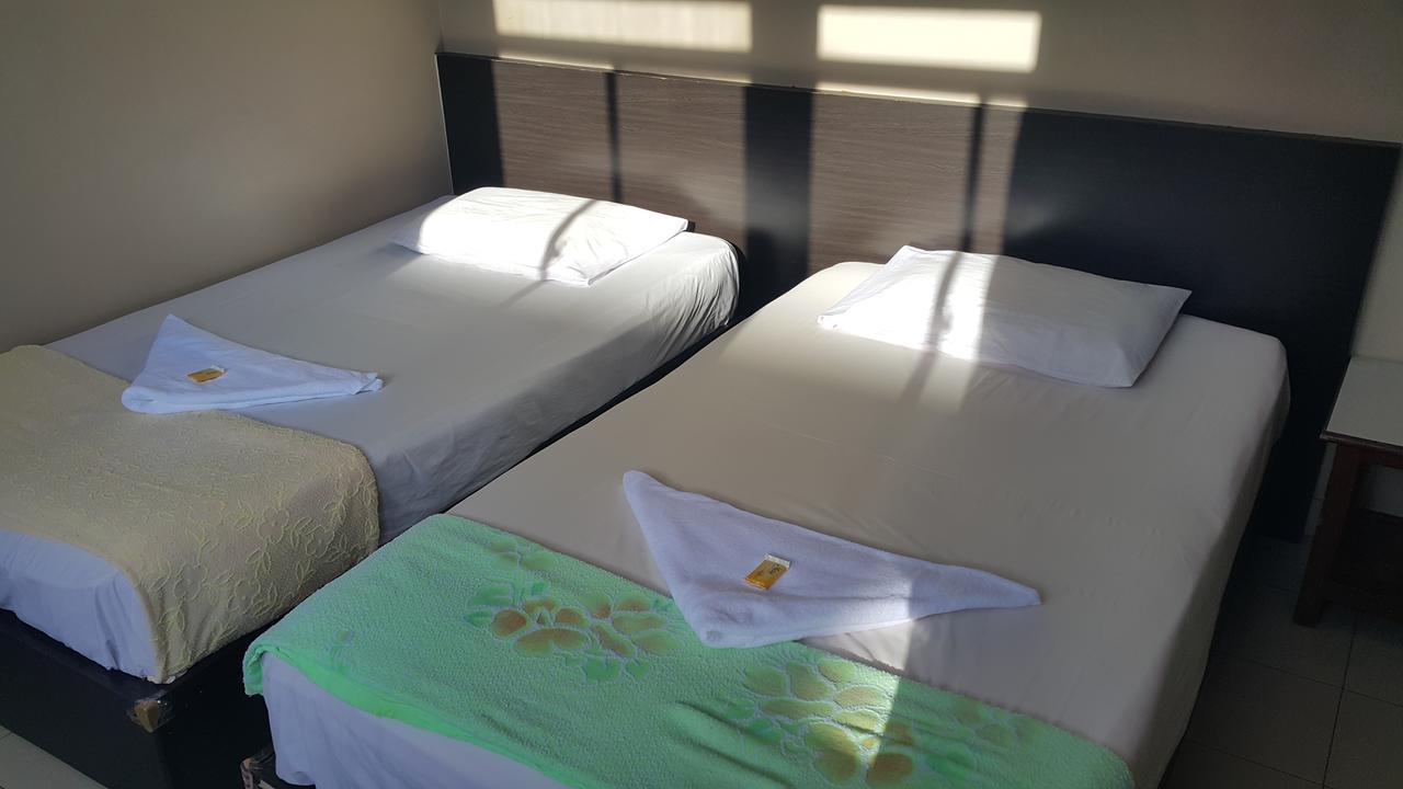 Mandarin Hotel Kuching Quarto foto